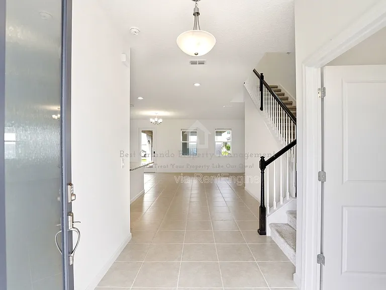 2512 Cedar Rose St — Photo 5