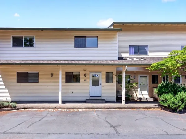 627 N Hayden Bay Dr, Portland, OR 97217
