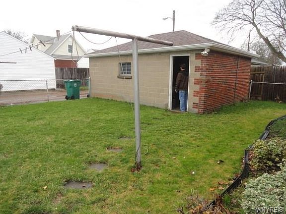 3rd image of 2786 Orleans Ave