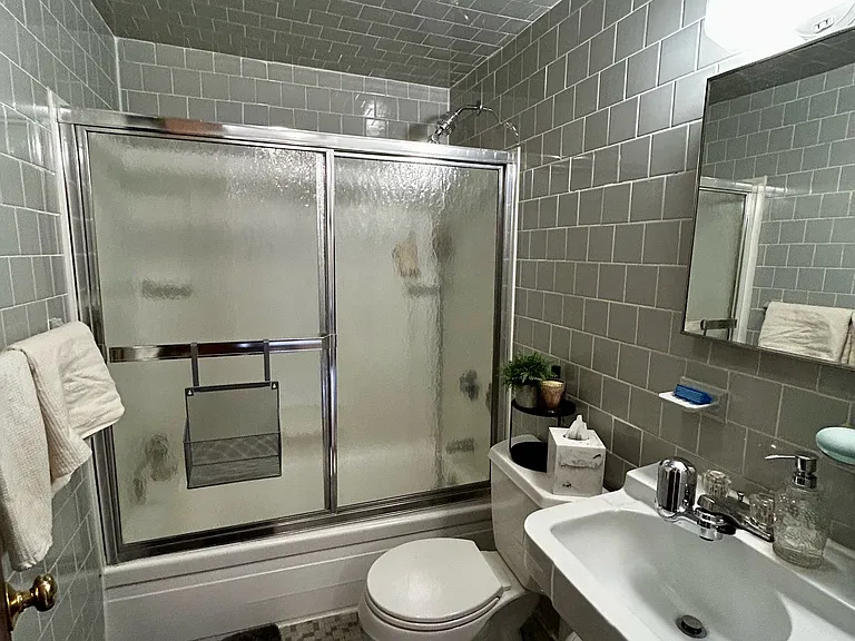 64 Commonwealth Ave #4 — Photo 7