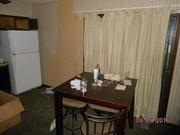 4th image of 14721 Eastbourne Cir