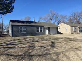 840 Navaho Ave, Salina, KS 67401