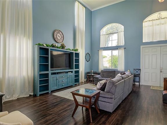 2nd image of 10409 Canal Brook Ln