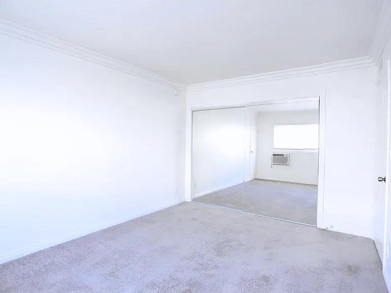 Now Leasing! Gorgeous 1-Bedroom At 216 S. Gale Dr Beverly Hills, Ca 90211 — Photo 25