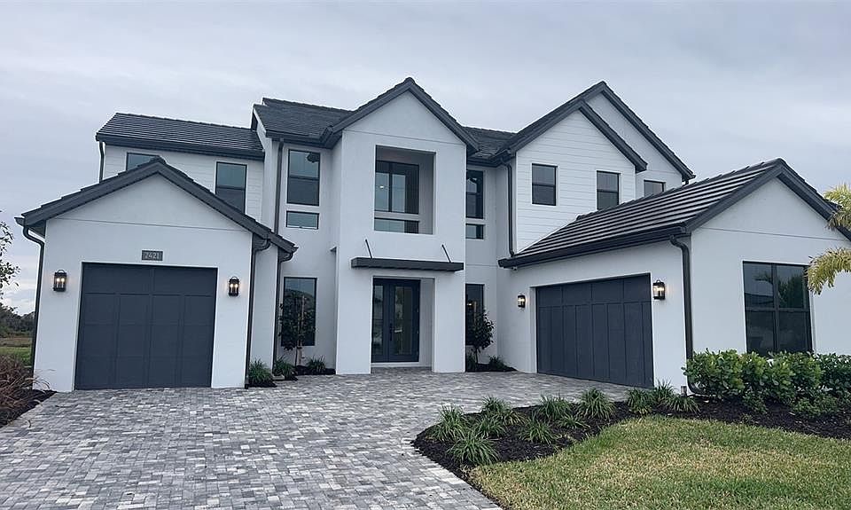 1st image of 2421 Waterfront Cir