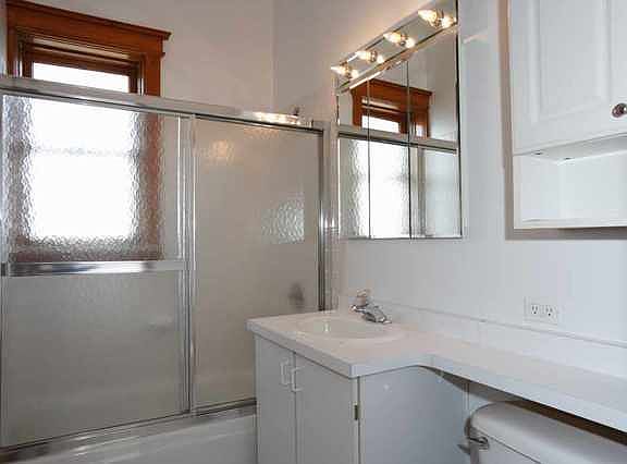 5th image of 5649 N Winthrop Ave APT 3A