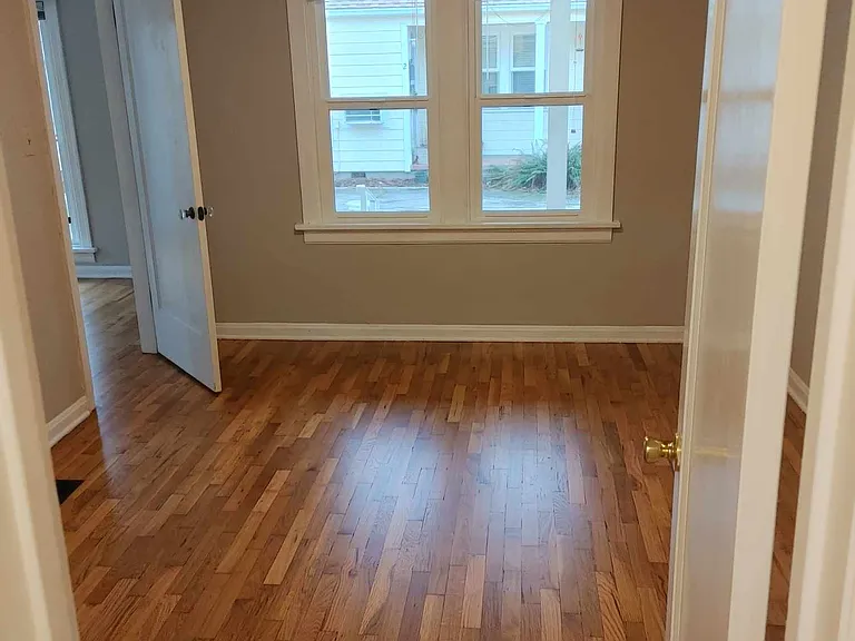 18 Hawthorne St #5 — Photo 7