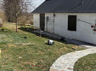 1481 Atoka Rd #B, Marshall, VA 20115