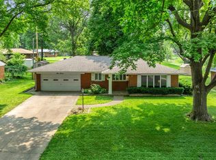 312 Longview Dr, Belleville, IL