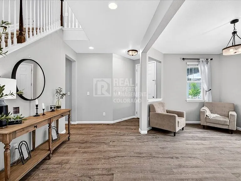 5176 Ditmars Trl — Photo 8