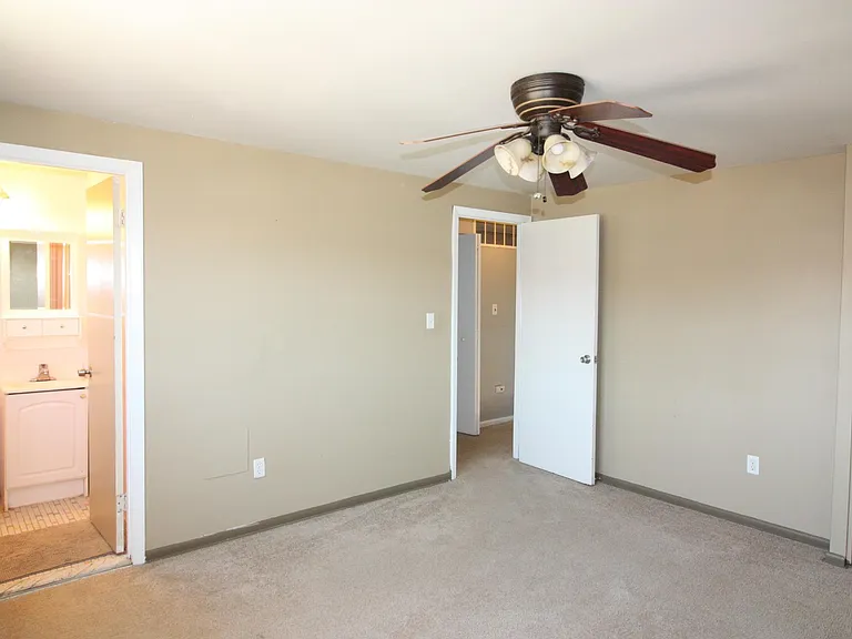 1128 Circle Dr — Photo 17
