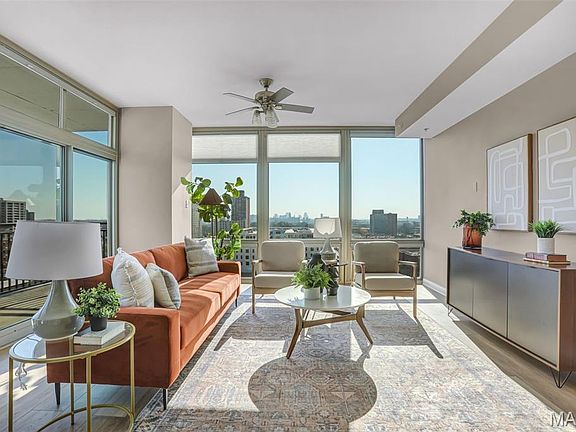 3rd image of 4909 Laclede Ave APT 1104