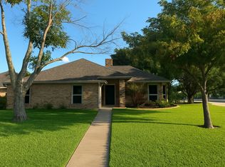 503 N 2nd St, Krum, TX 76249