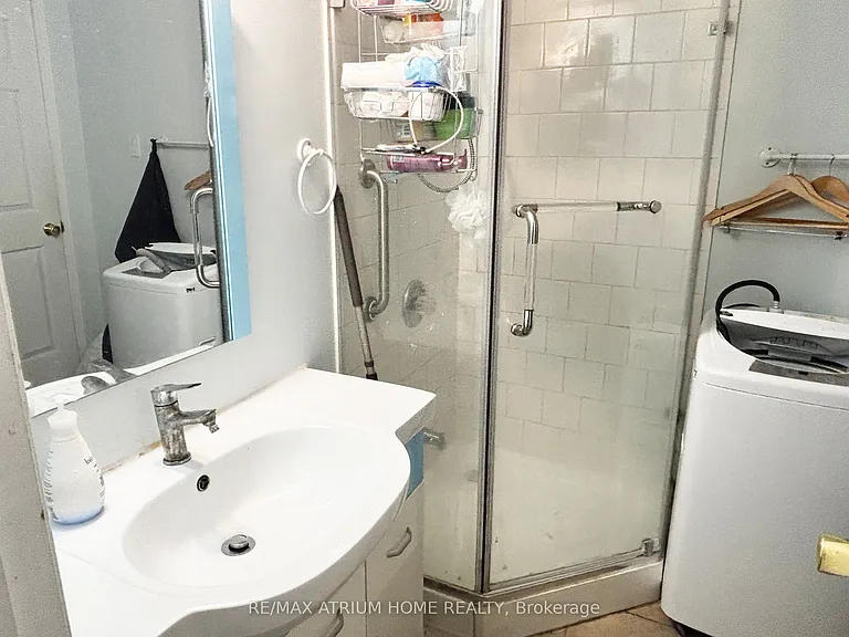 18 Huntington Park Dr #BASEMENT — Photo 9