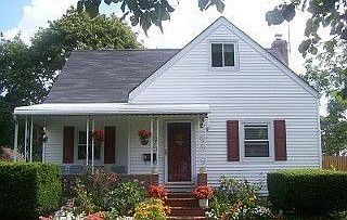 1st image of 24 Venetian Blvd