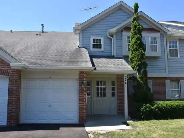 2441 Charleston Dr Unit 4, Schaumburg, IL 60193