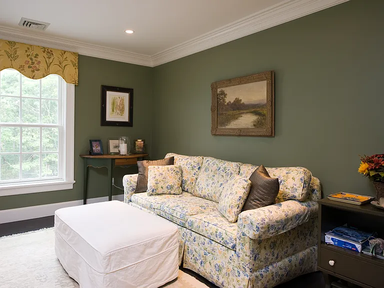 320 Old Sag Harbor Rd — Photo 18