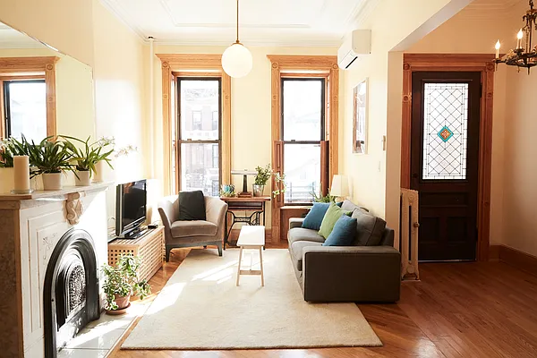 Rented by LG Fairmont Group | media 30