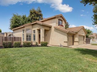 1049 Zumstein Dr, Ripon, CA 95366