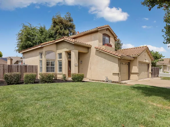 1049 Zumstein Dr, Ripon, CA 95366
