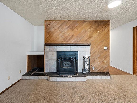 5th image of 1601 Marika Rd