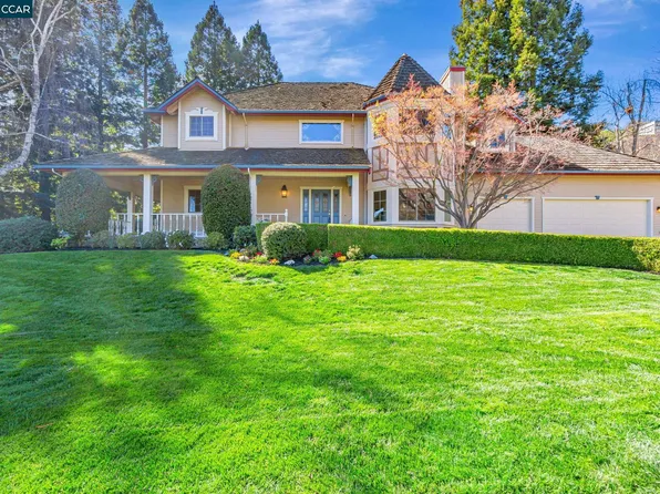3268 Greenhills Dr, Lafayette, CA 94549