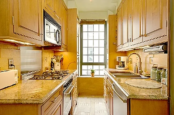 Sold by CitySites Real Estate Group | media 1