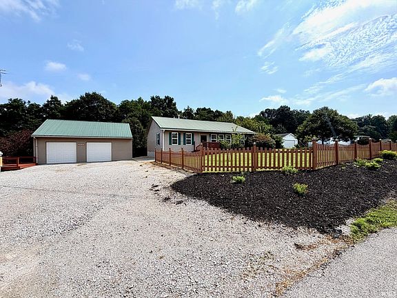 2nd image of 938 McFadden Ridge Rd