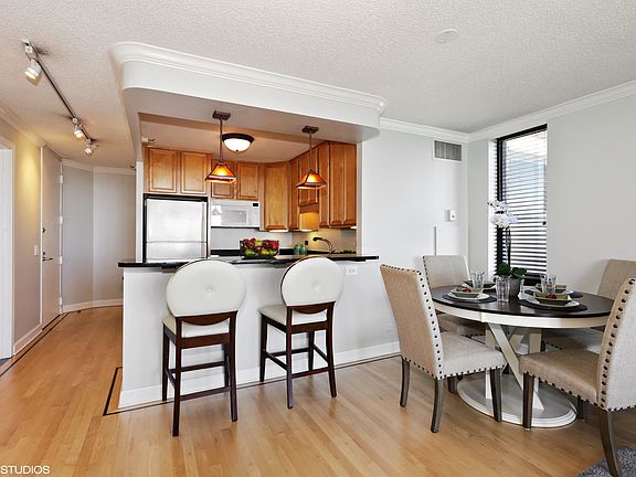 5th image of 3660 N Lake Shore Dr APT 3310