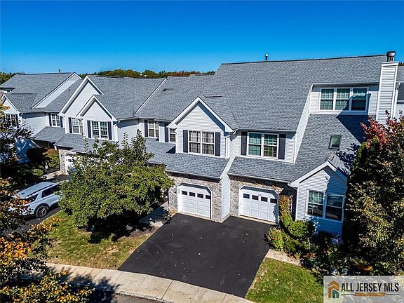 3rd image of 115 Salem Rd