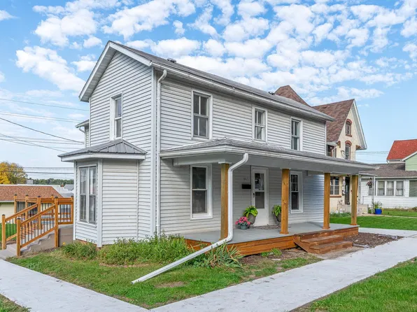 801 N 3rd St, Savanna, IL 61074
