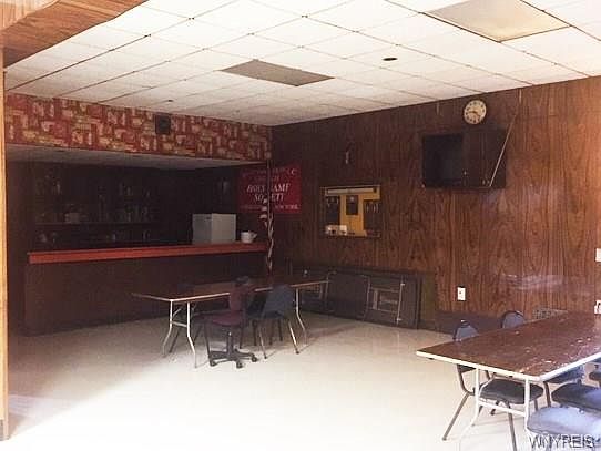 3rd image of 130 Como Park Blvd