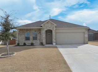 1212 Almond Rd, Azle, TX 76020