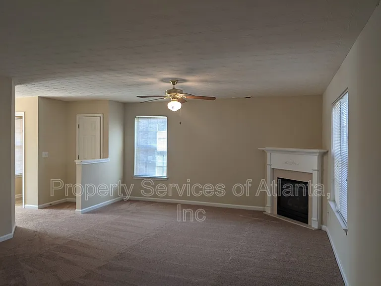 416 Townsend Bnd — Photo 5