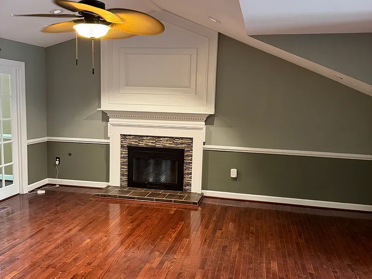 2304 Lakeshire Dr — Photo 10
