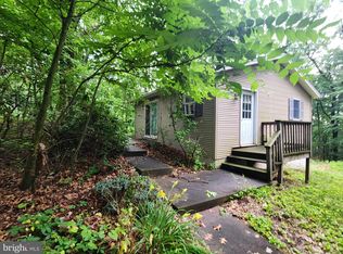 409 E Mountain Rd, Hegins, PA 17938