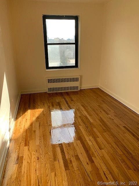 1st image of 140A Hoyt St #5CC