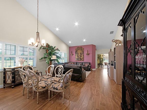 3rd image of 14481 Solitaire Dr