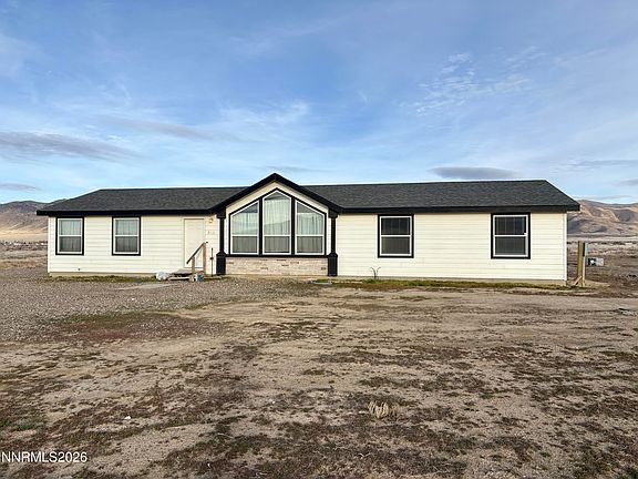 3rd image of 1415 Van Diest Rd