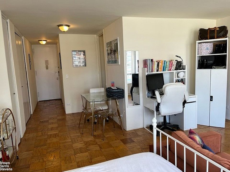 1st image of 300 E 33rd St APT 18G