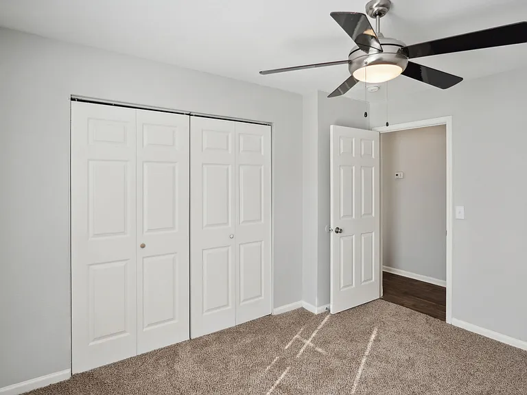 Spacious bedrooms with big closets