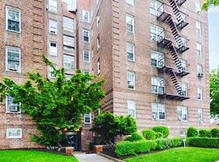 6393 Woodhaven Blvd APT 5E, Rego Park, NY 11374