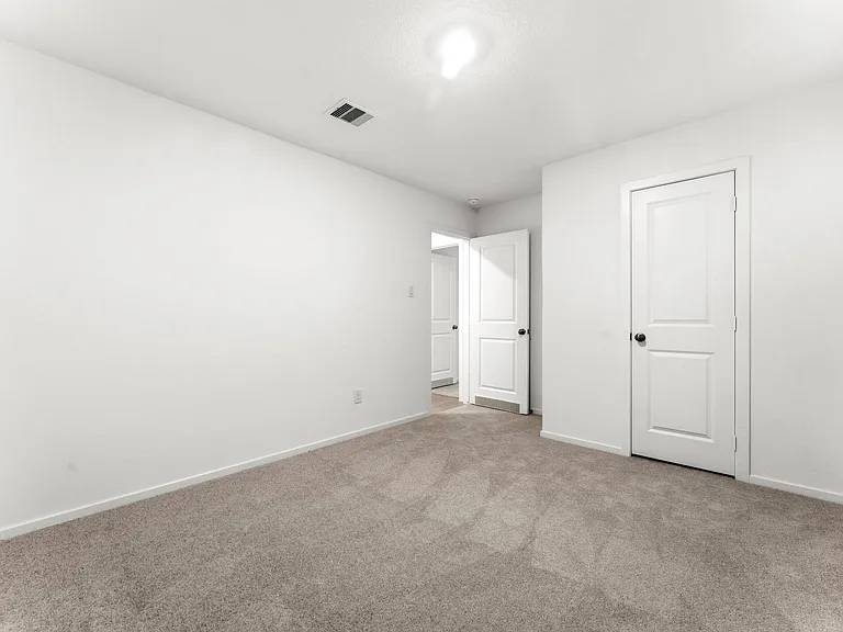 18716 Loom Dr — Photo 22