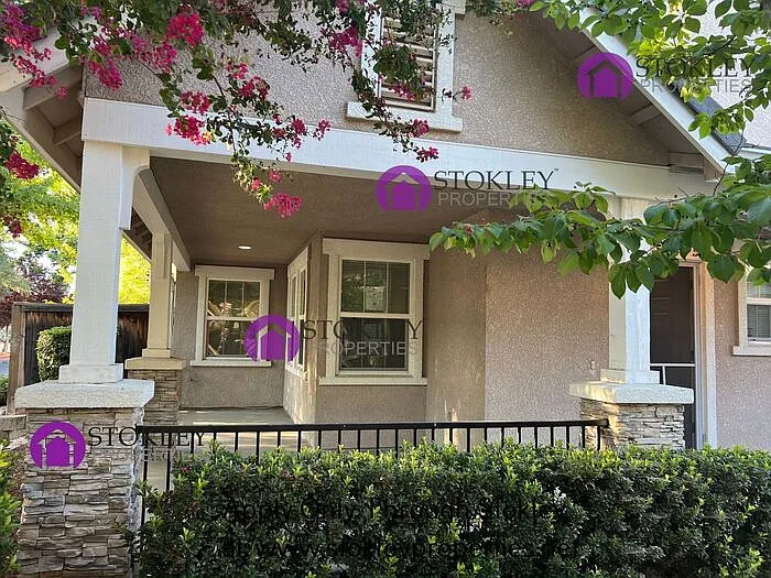 3 bed, 2.0 bath, 1671 sqft, $3,095 — Photo 4