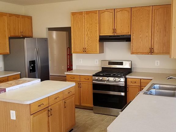 2nd image of 17921 Lyles Dr
