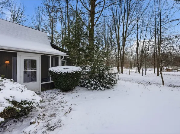 10765 Elton St SW, Navarre, OH 44662