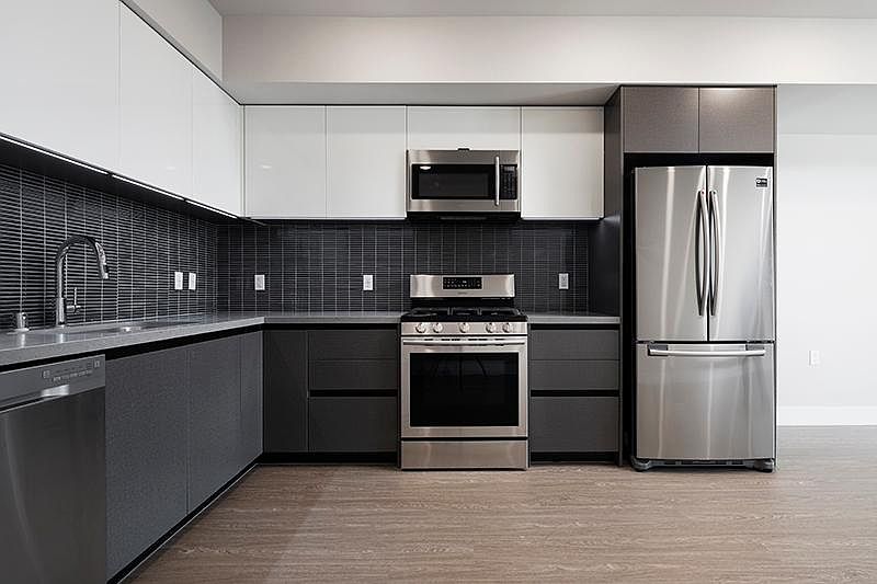 2nd image of 836 S Harvard Blvd #311