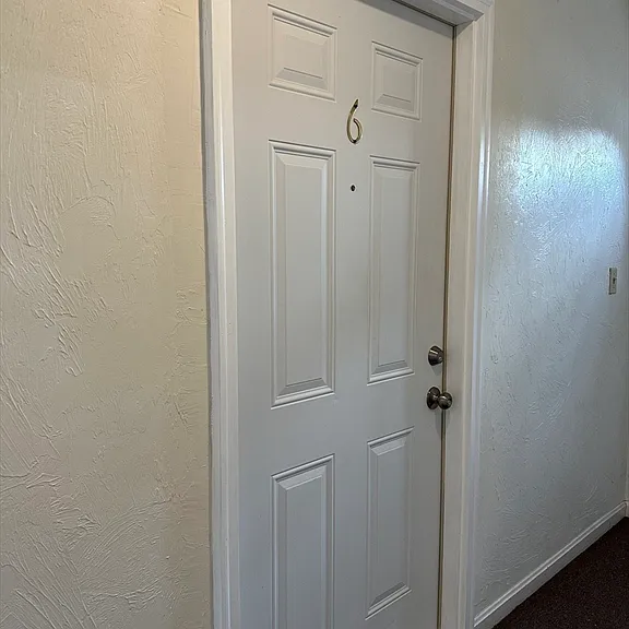 850 Broad St #6 — Photo 3
