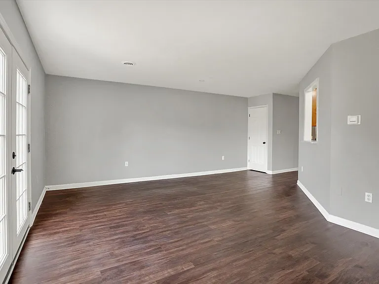 4709A Charles Rd — Photo 4