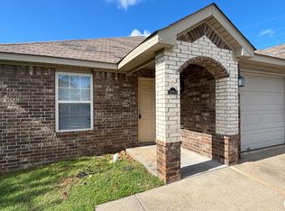 3304 SW Victoria Pl APT 1 & 2, Bentonville, AR 72712